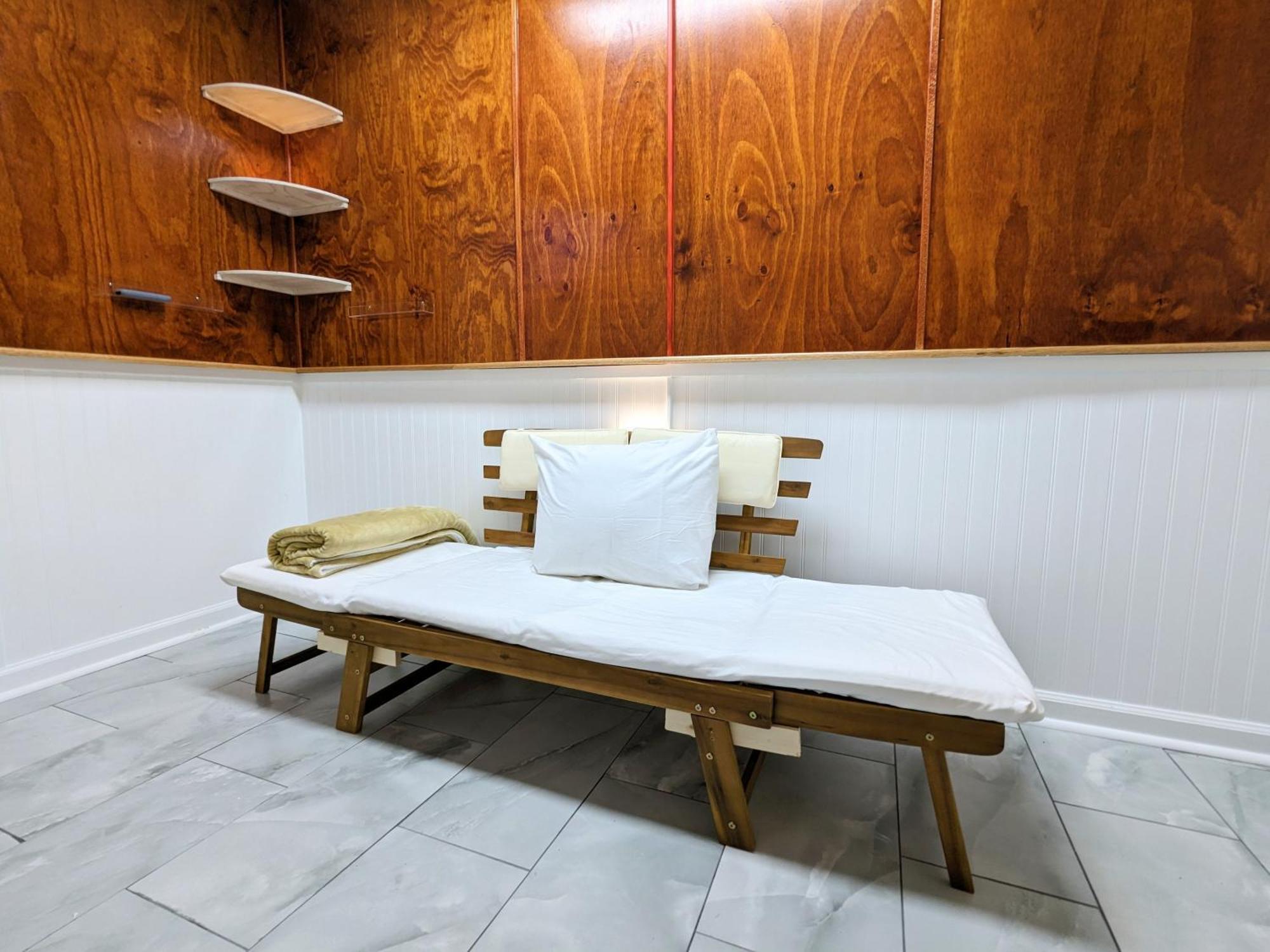 Mangosteen New Orleans Room photo